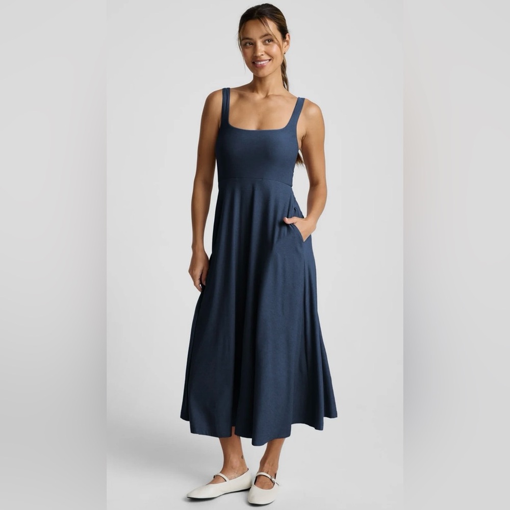 Beyond yoga featherweight at the ready square neck midi dress Navy Blue
